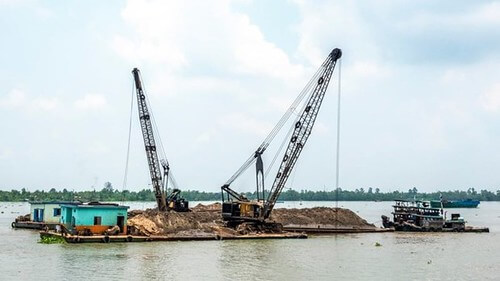 Khai thác cát ở Đồng bằng sông Cửu Long | Vietnam Fraternité