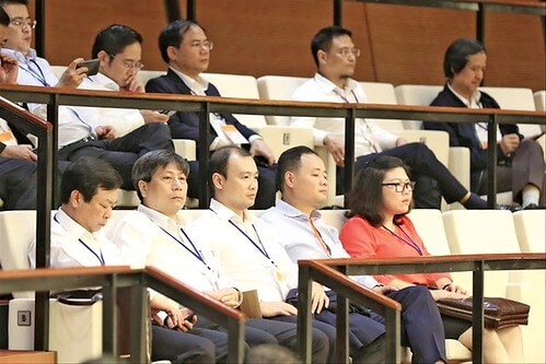 Làm gì để chấm dứt tệ "con ông cháu cha" ? | Vietnam Fraternité