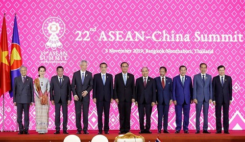 ASEAN cần thận trọng trước đề xuất tái đàm phán COC của Trung Quốc | Vietnam Fraternité