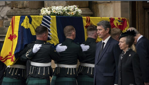 Tắc đường nhưng nhiều người vẫn không chọn tàu Cát Linh – Hà Đông, vì sao ? | Vietnam Fraternité