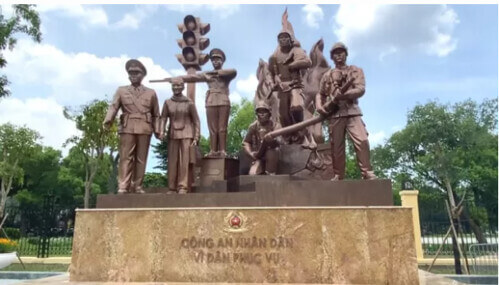 Dựng ‘Tượng đài Cảnh sát nhân dân’ nhằm mục đích gì ? | Vietnam Fraternité