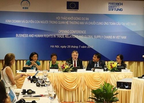 Vì sao Mỹ nên "nhẹ nhàng" với Việt Nam ? | Vietnam Fraternité