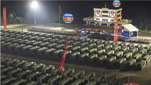 Bình Nhưỡng mang tên lửa đạn đạo đến biên giới Hàn Quốc | Vietnam Fraternité