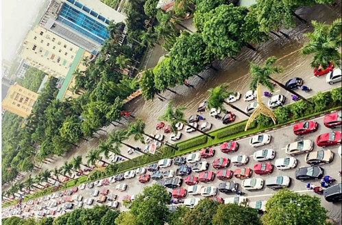 Từ chuyện tỉnh nghèo, dân mua ô tô nhiều | Vietnam Fraternité