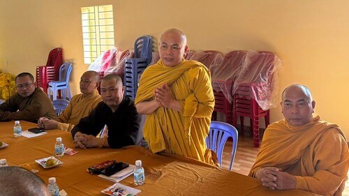 Khen sư Thích Minh Tuệ, sư Thích Minh Đạo bị kiểm điểm | Vietnam Fraternité