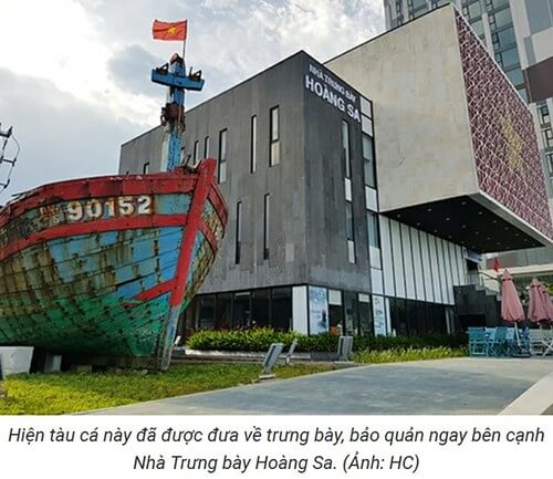 Trưng bày tàu cá bị đâm chìm, bắt buôn lậu ma túy | Vietnam Fraternité