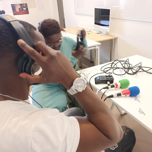 Radio Clichy : La double journée [Extrait] | Radio activite