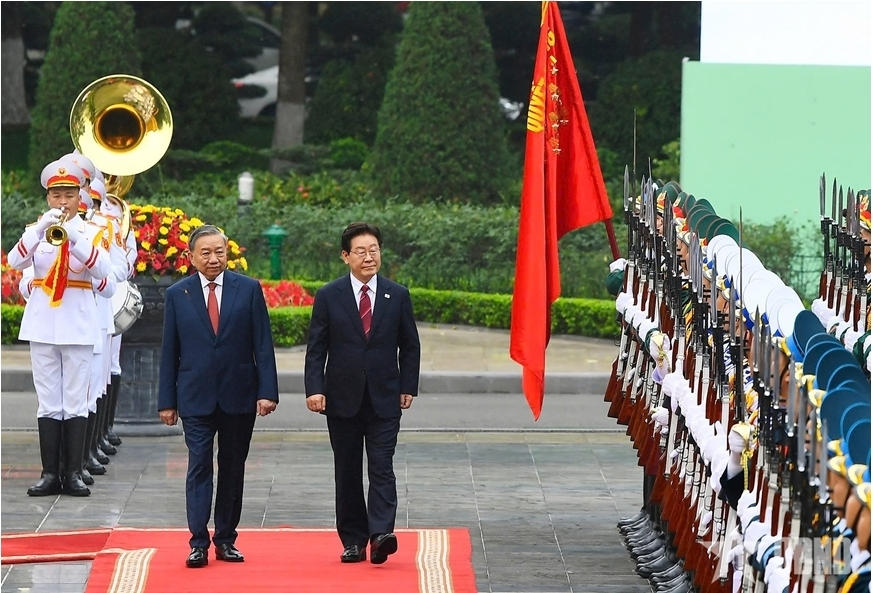 Tổng thống Hàn Quốc thăm Việt Nam : Thúc đẩy hợp tác năng lượng, đầu tư và gì nữa ? | Vietnam Fraternité