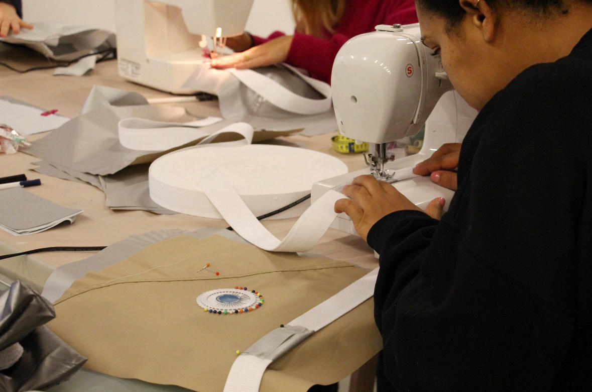 Atelier de création de sac à partir de matériel sportif - Carla Massetti | La Venelle