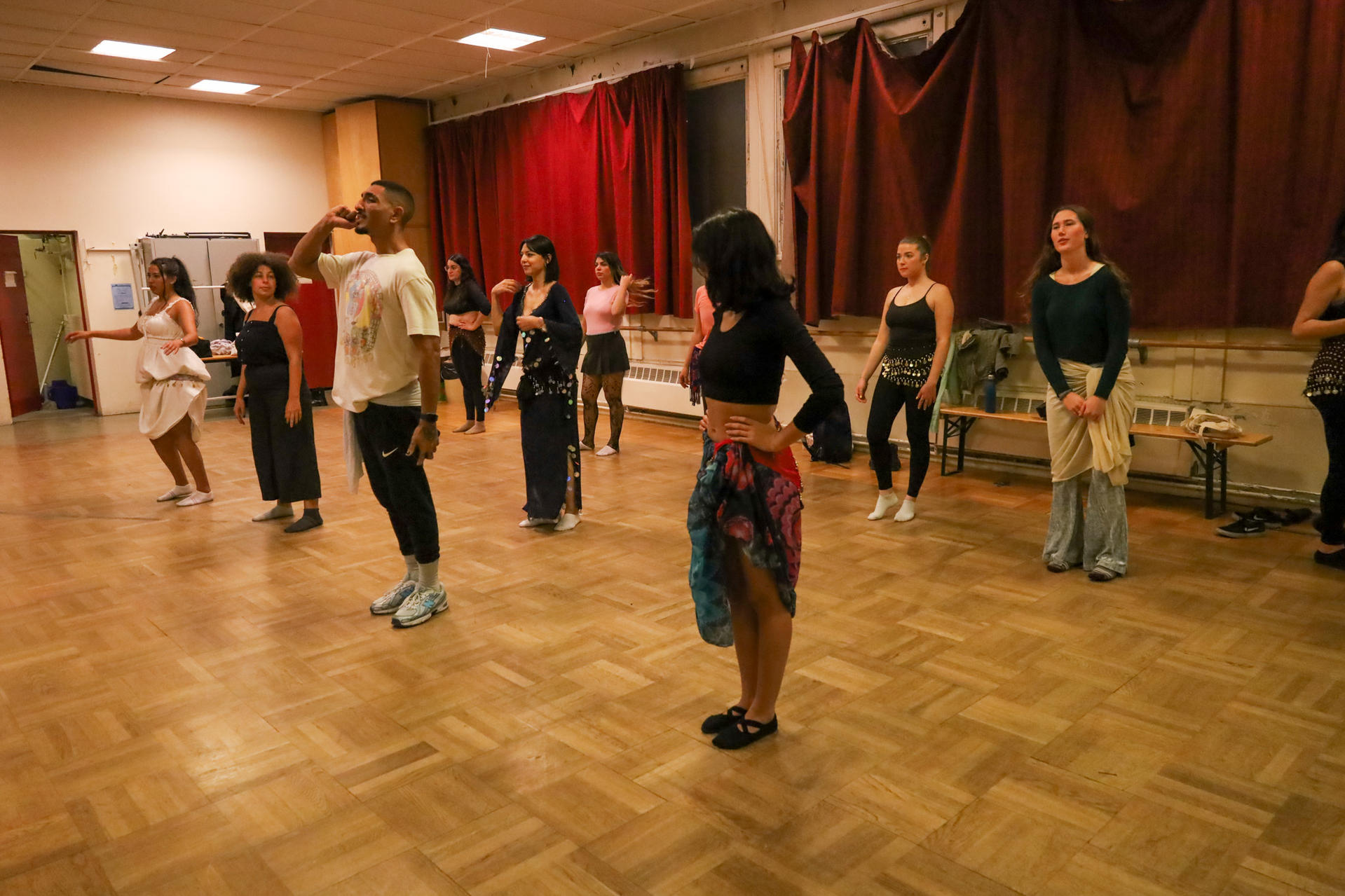 Danse orientale🕺 Mixte 🙋🏻‍♂️🙋🏽 | Kabubu