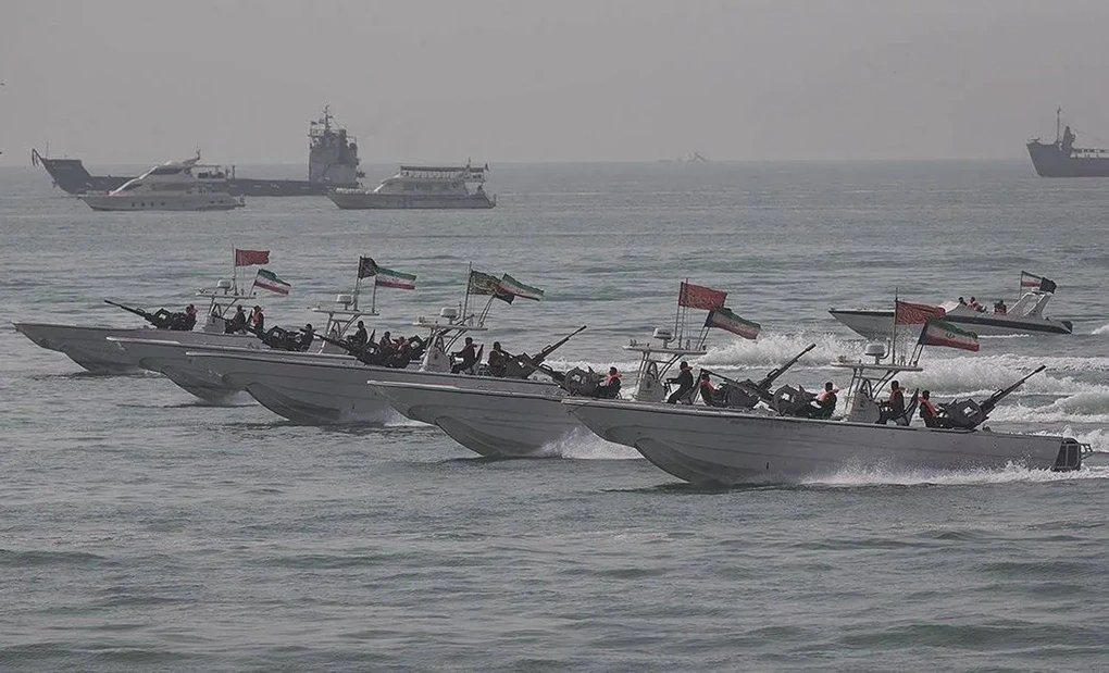 Hải quân trong xung đột eo biển Hormuz | Vietnam Fraternité