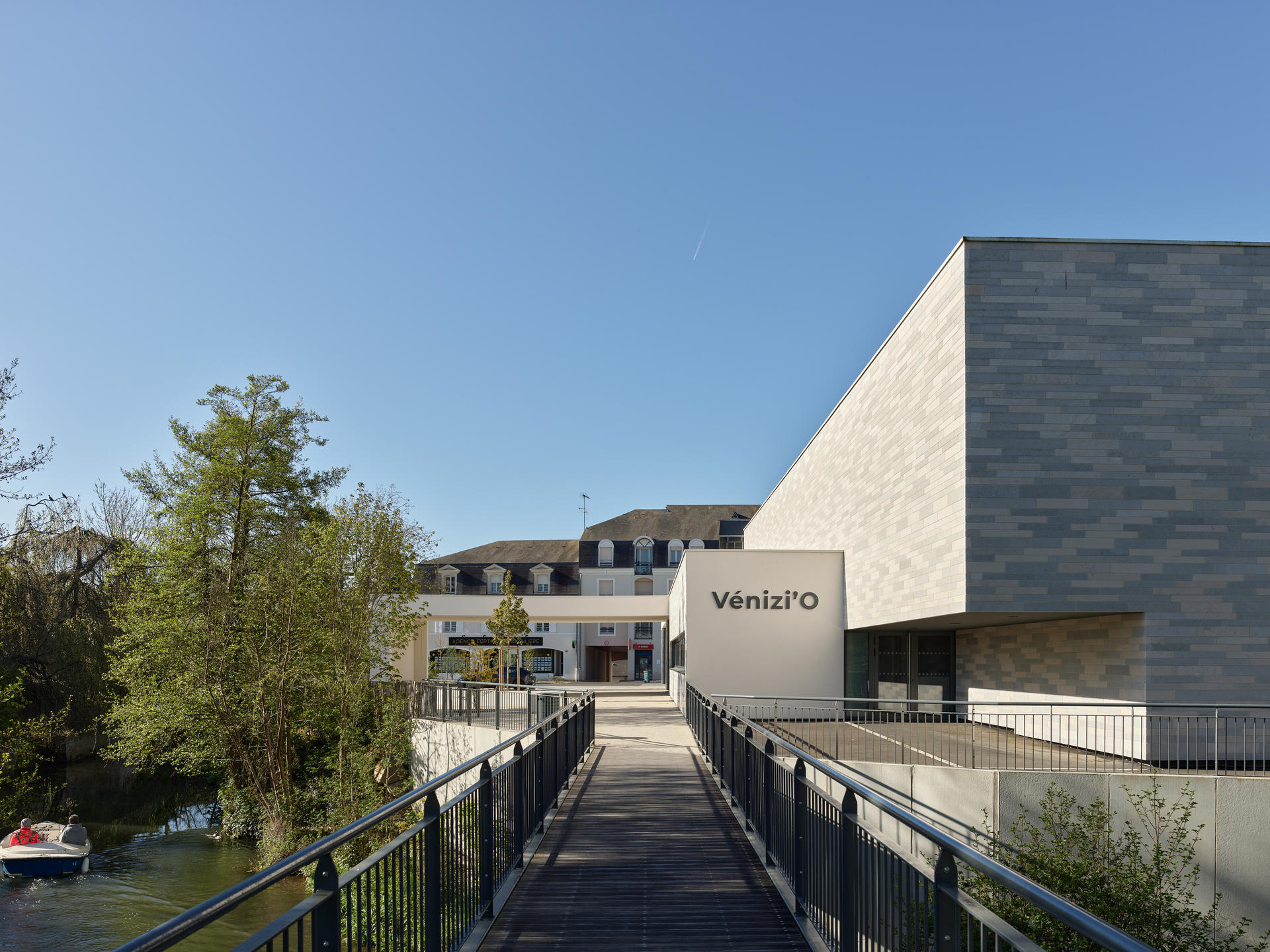 - | BVL Architecture