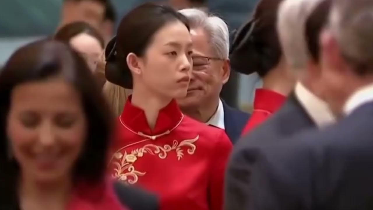 Lộ dàn nữ gián điệp xinh đẹp trong bữa tiệc CT Tập Cận Bình chiêu đãi TT Trump!