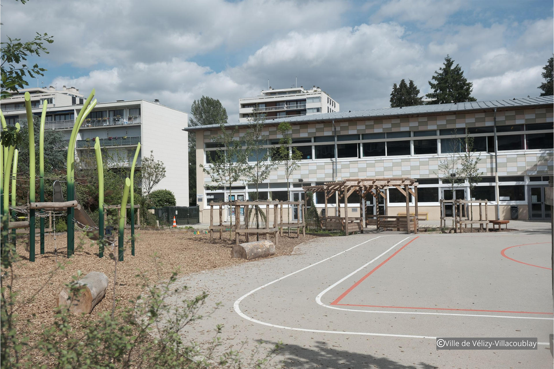 Groupe scolaire Alfred Fronval | APEIVV