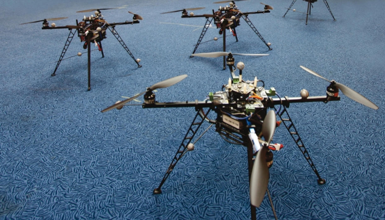 Điểm báo Pháp - Chiến tranh, drone và bóng đá | Vietnam Fraternité