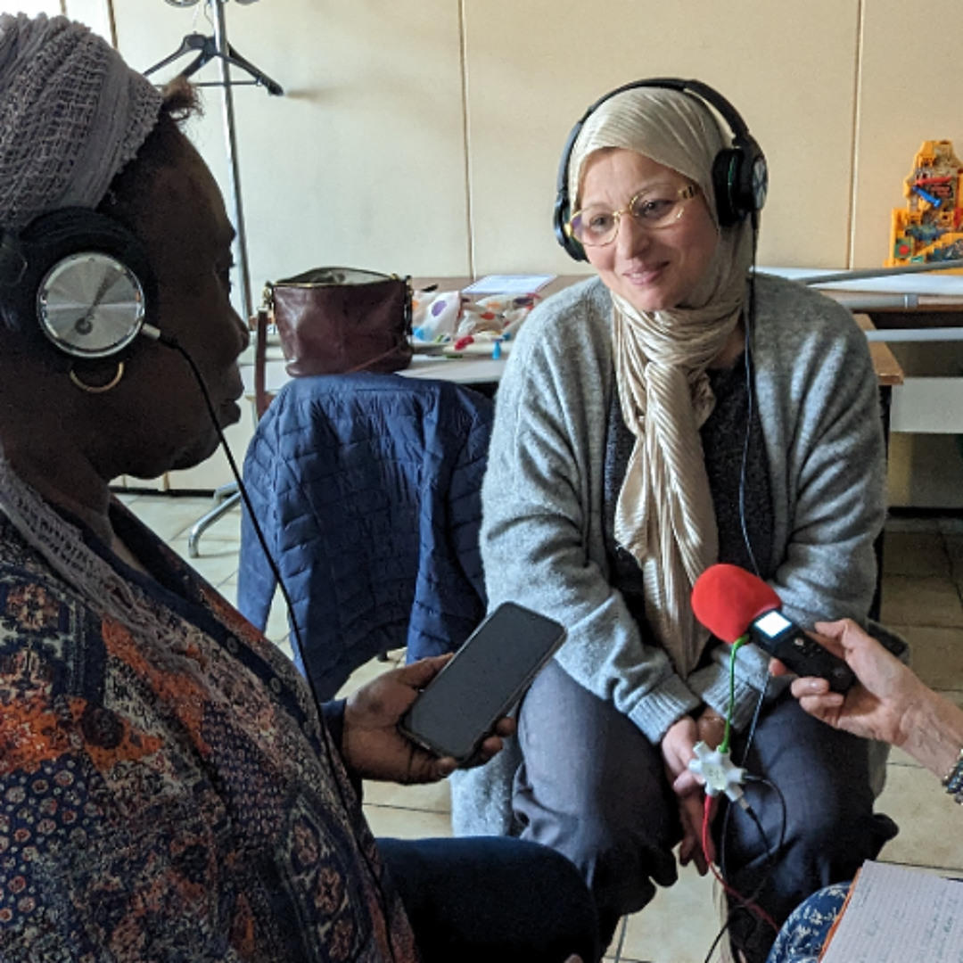 Radio Cath' : Micro-trottoir - "Etre une femme sans domicile" | Radio activite
