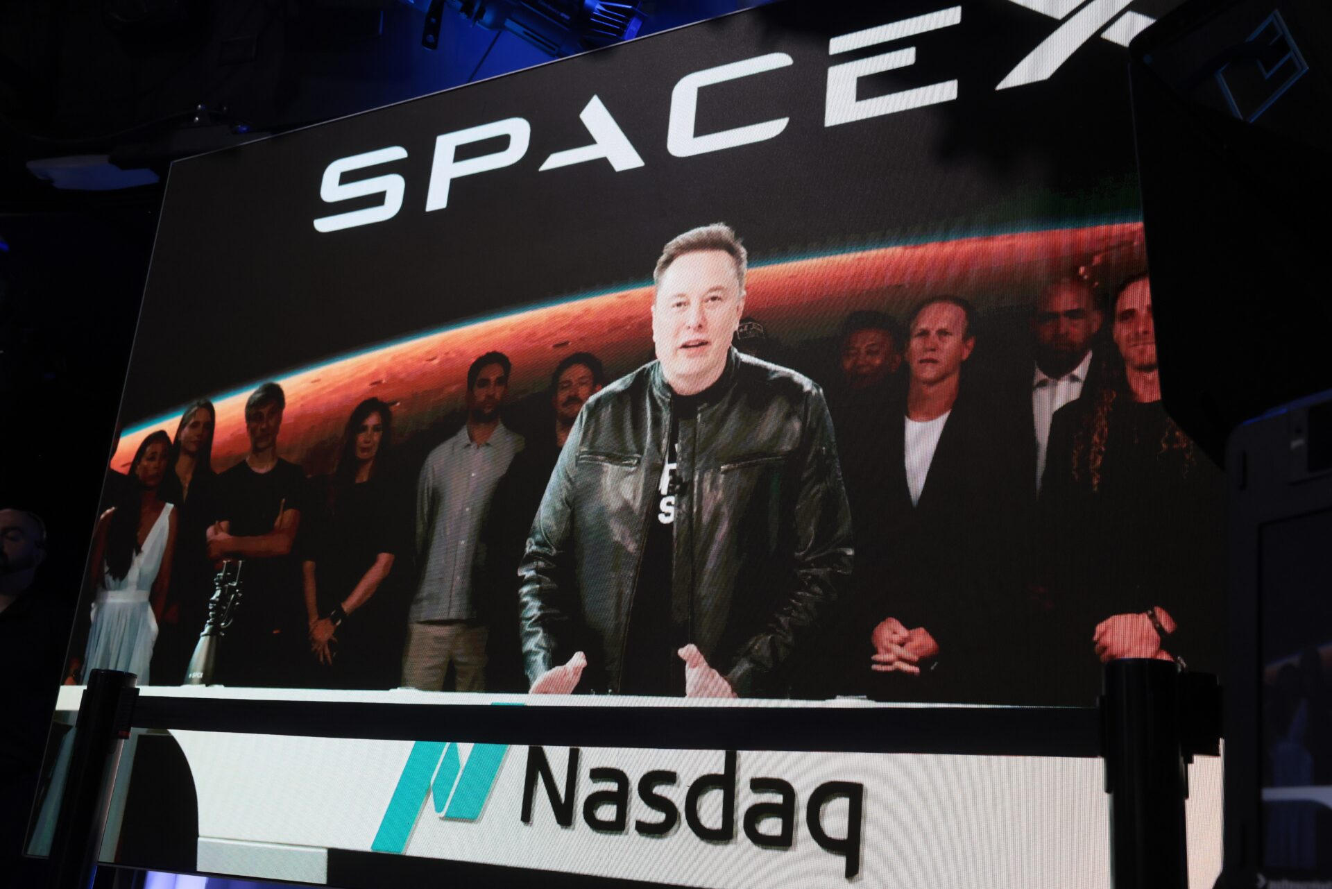 Elon Musk, tỷ phú ngàn tỷ ‘bệnh hoạn’ nhất thế giới | Vietnam Fraternité