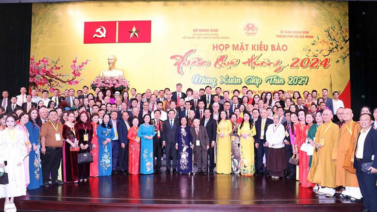 Lê Minh Hưng muốn biến 5 triệu kiều bào thành "con cờ" ngoại giao ? | Vietnam Fraternité
