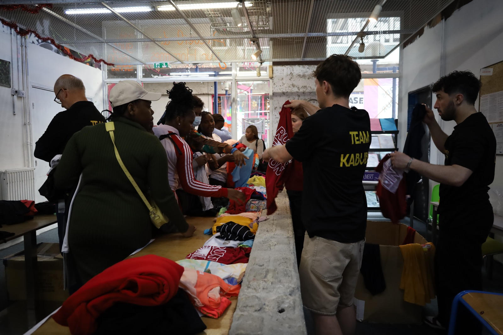 Distribution 👟🎽 Mixte 🙋🏻‍♂️🙋🏽 | Kabubu