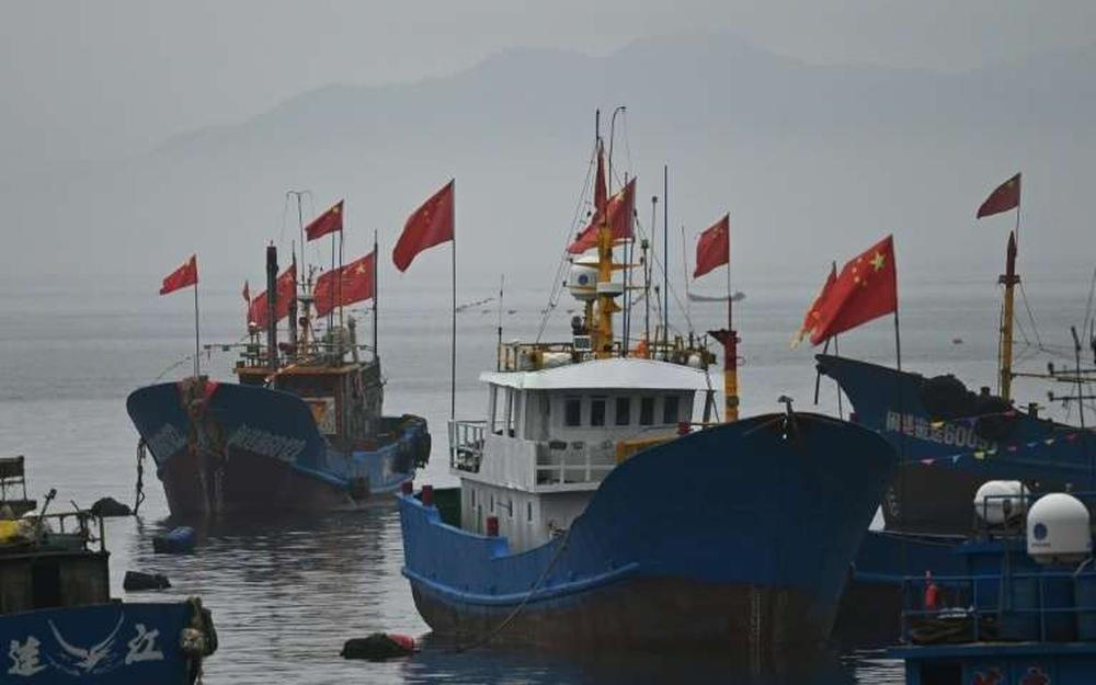 Trước mùa bảo đến, tàu thuyền Trung Quốc khuấy động Biển Đông | Vietnam Fraternité