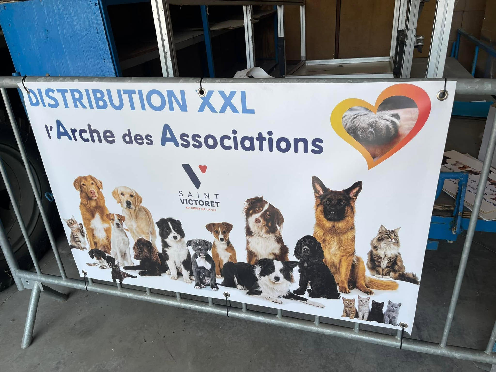 Distribution XXL de l'Arche des Associations | Ch'amis pour la vie