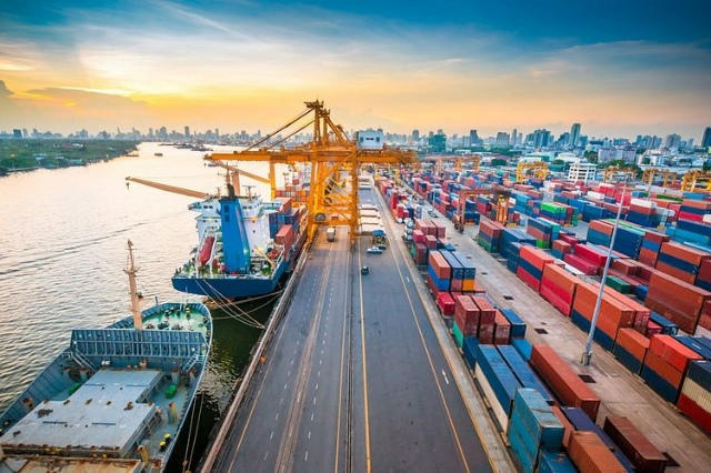 Việt Nam nhập siêu hơn 20 tỷ USD sau 7 tháng, lập kỷ lục mới | Vietnam Fraternité