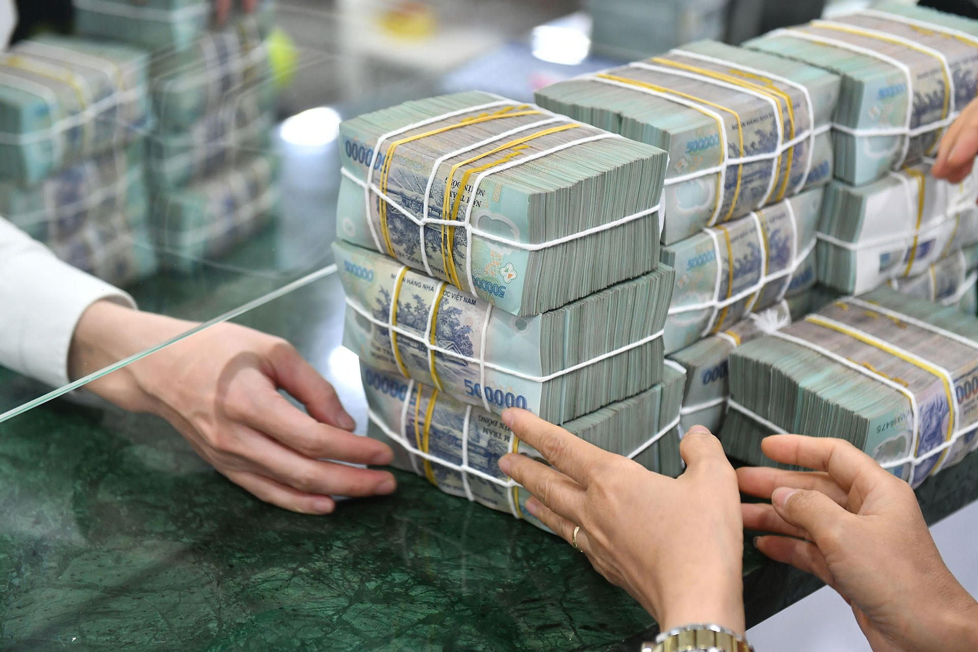 Ngân hàng Việt Nam sẽ rất khốn đốn với chỉ tiêu tăng trưởng hai con số | Vietnam Fraternité