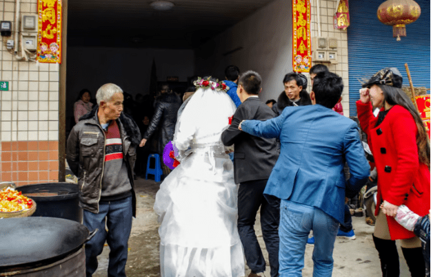 Trung Quốc : Những người đàn ông cô đơn và cái bẫy cô dâu giả | Vietnam Fraternité