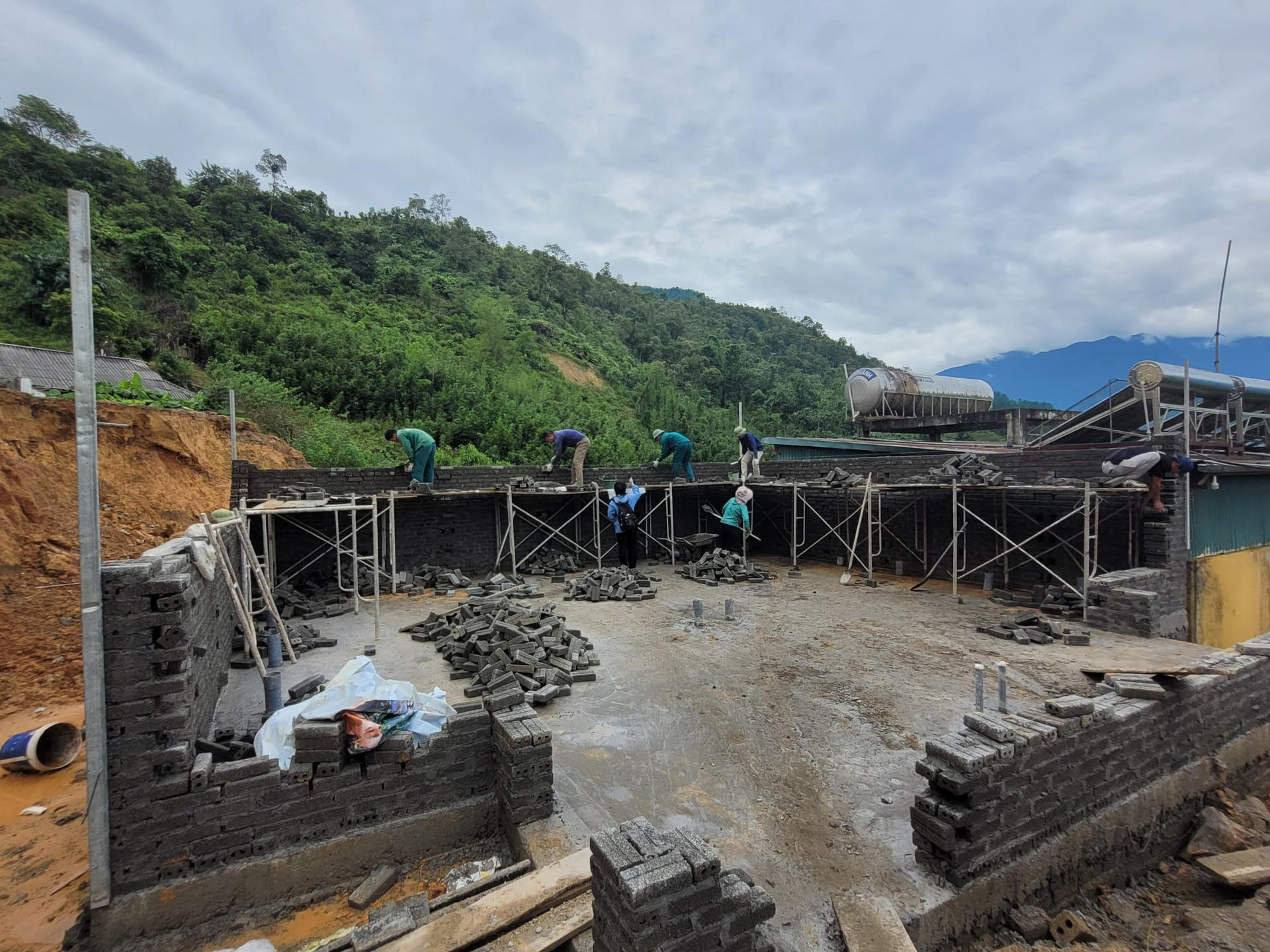 Vietnam - Lancement des travaux de construction à Khau Ly | Sourires d'Enfants