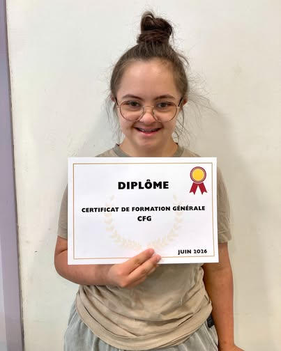 Le post du mois de juillet : Constance et Djena ont obtenu le CFG | Trisomie 21 Nouvelle Aquitaine