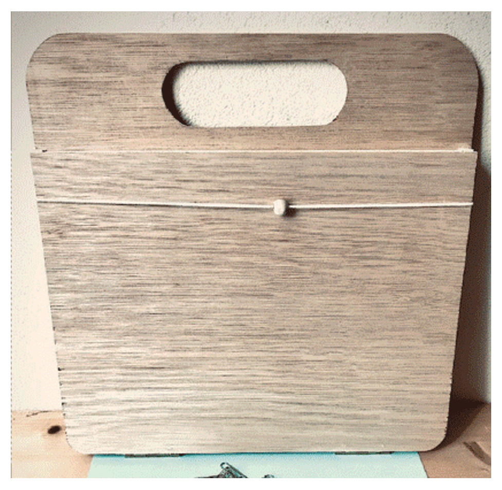 Porte-documents en bois