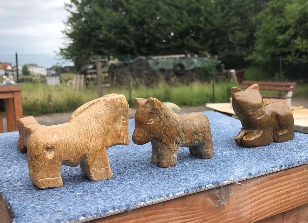Initiation à la sculpture sur pierre | La contrée des minis