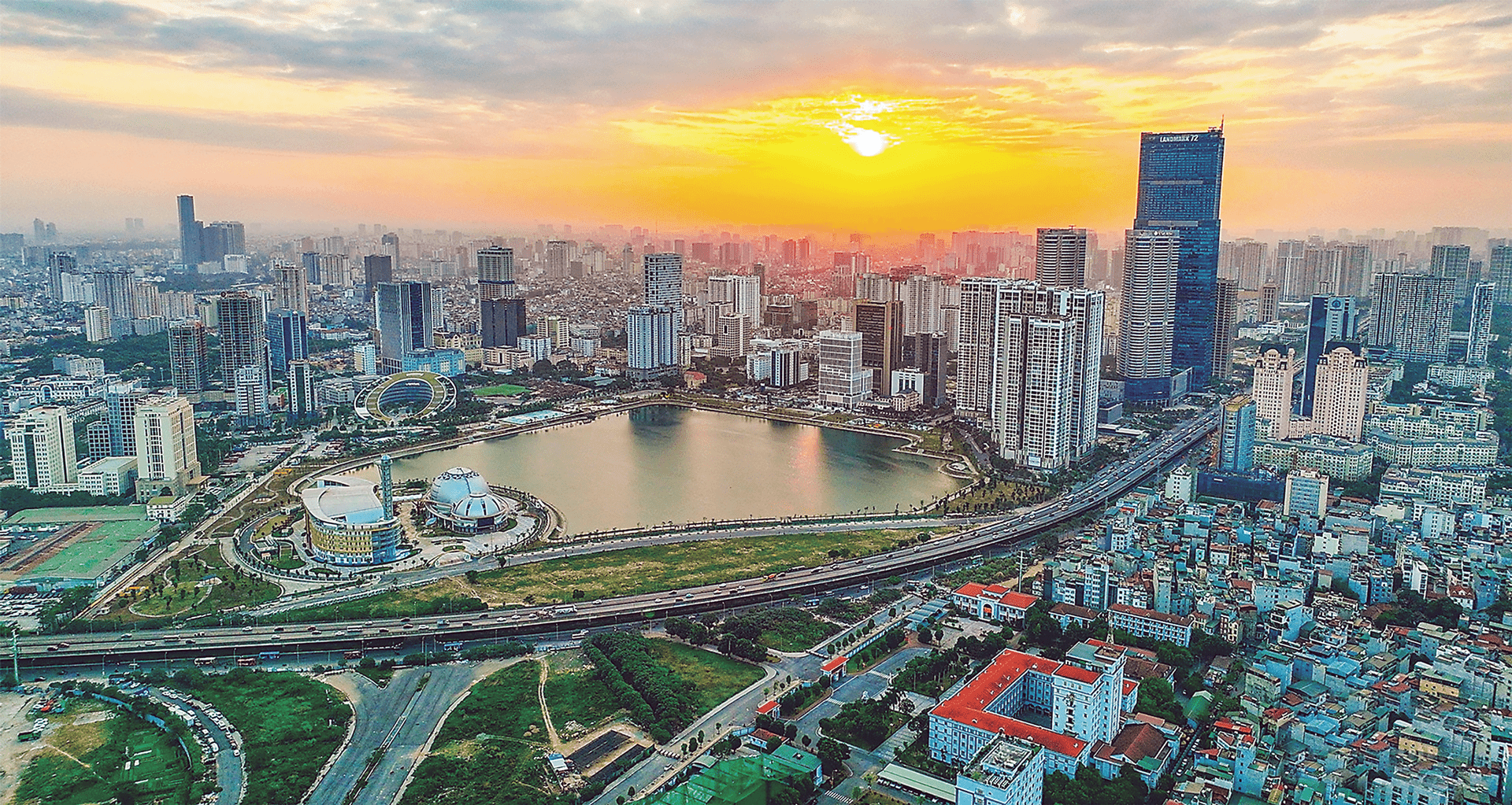 Bất động sản Việt Nam đang bắt đầu sụp đổ ? | Vietnam Fraternité