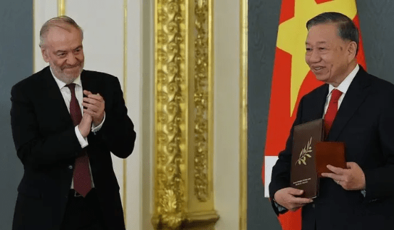 Vietnam Fraternité