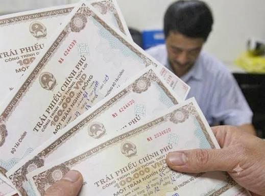 Việt Nam tính phát hành trái phiếu bằng USD | Vietnam Fraternité