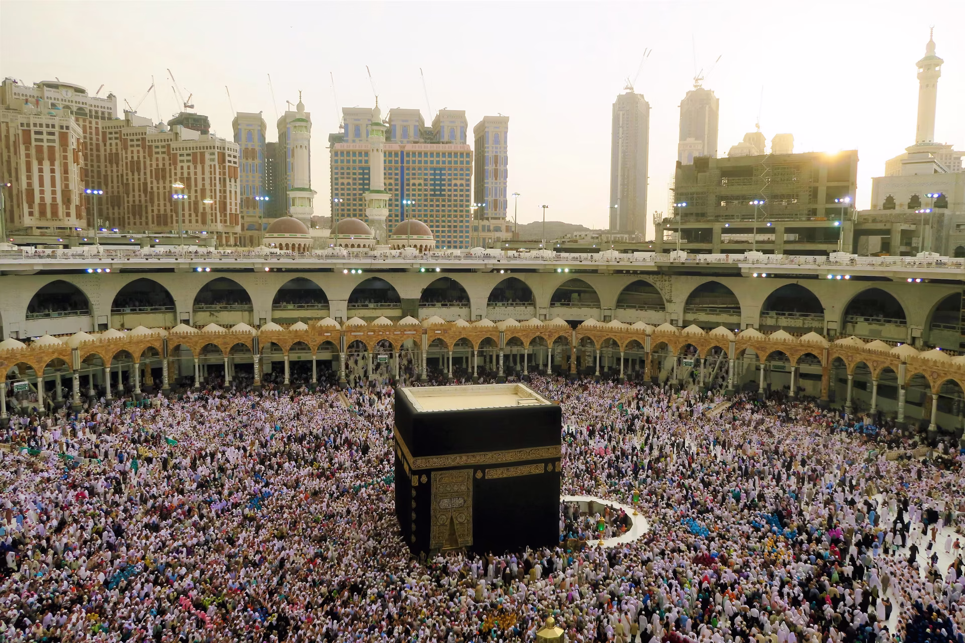 Saudi Arabia cáo buộc lực lượng Houthi tấn công thánh địa Hồi giáo Mecca | Vietnam Fraternité