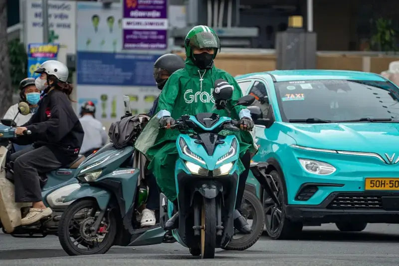 Chiết khấu 'gây tranh cãi' khiến tài xế tắt app : Grab nói gì ? | Vietnam Fraternité