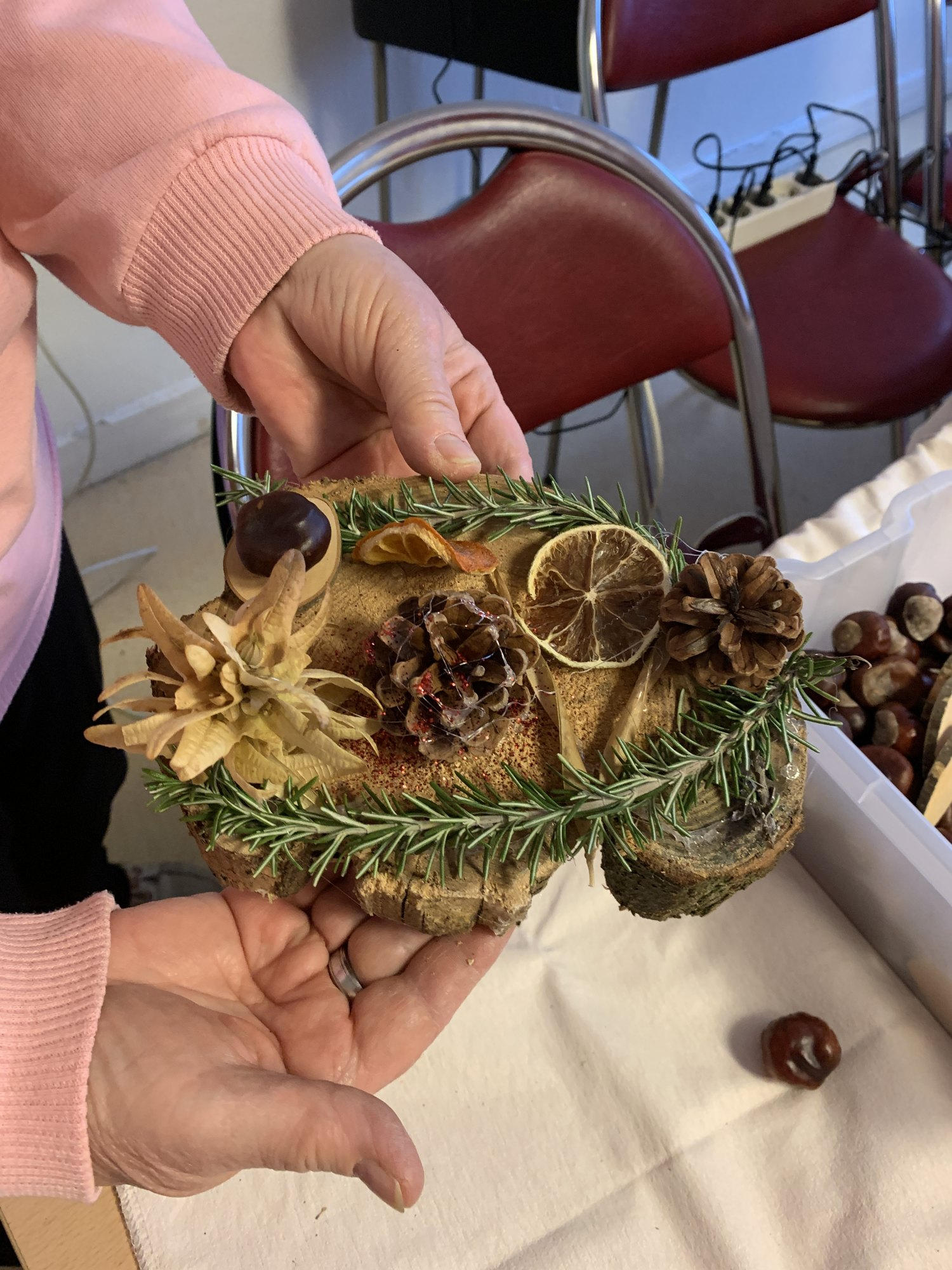 Une décoration de Noël en éléments naturels terminée
