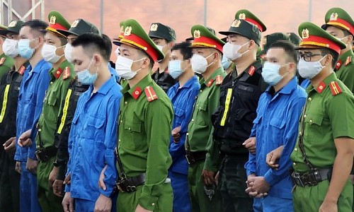 Vụ nổ súng ở Đắk Lắk : một phiên tòa "lạ lẫm" | Vietnam Fraternité