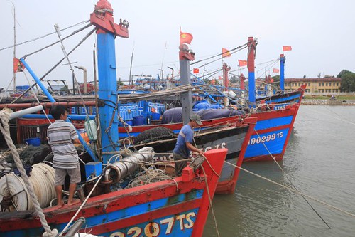 Những tàu vỏ thép kém chất lượng biến chủ ghe thành con nợ | Vietnam Fraternité