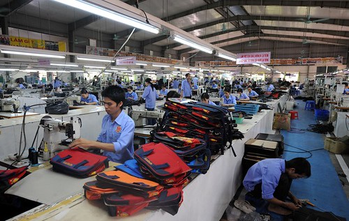 Làm công nhân - giai cấp cùng khổ nhất của Việt Nam hiện nay | Vietnam Fraternité