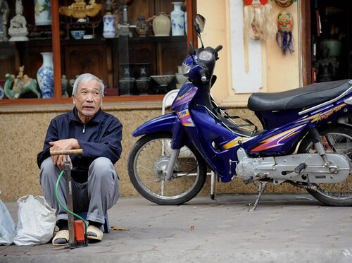 Về già, chúng ta dựa vào ai ? | Vietnam Fraternité