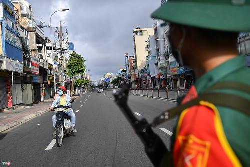 Cảm tình quân phiệt trên đường phố Sài Gòn | Vietnam Fraternité