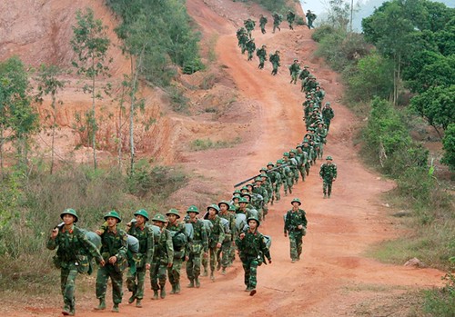 Ngụy biện và hài hước – những khẩu hiệu chiến đấu | Vietnam Fraternité