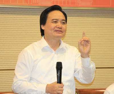 Không ai đánh thuế những thằng nói phét | Vietnam Fraternité