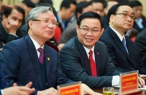 Gần đến Đại hội, nội bộ trung ương Đảng tranh nhau chia quyền, giành ghế | Vietnam Fraternité