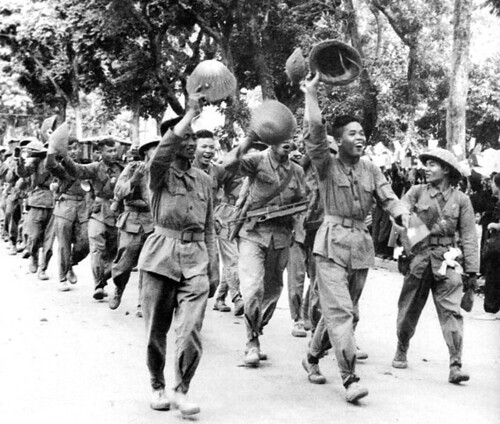 Tại sao các đảng phái quốc gia để Việt Minh cướp chính quyền ? | Vietnam Fraternité