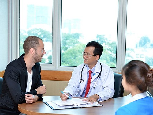 Thu hút người nước ngoài về Việt Nam chữa bệnh có khả thi ? | Vietnam Fraternité